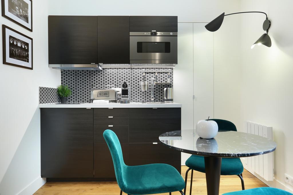 Appartement Rent A - Blanche Parijs